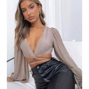 White Fox The Night Before Long Sleeve Crop Top in Mocha Brown size XS